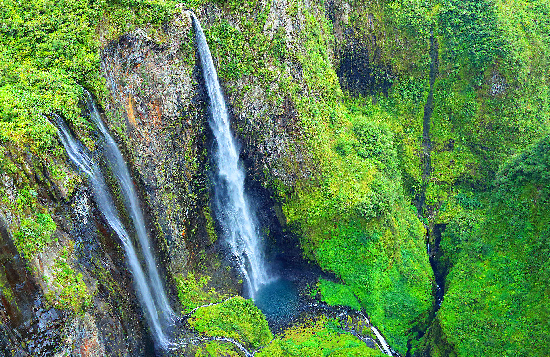 Le circuit du survol des cirques et remparts de La Réunion